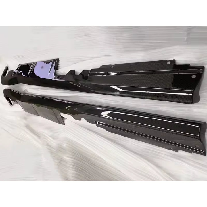 Ferrari 812 Carbon Zijskirts (OEM-Stijl)
