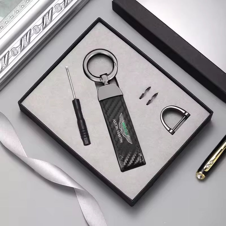 Aston Martin Carbon Fiber Sleutelhanger