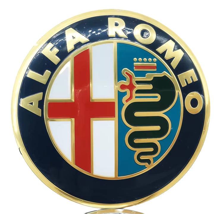Alfa Romeo Quadrifoglio Naafdoppen & Stickers
